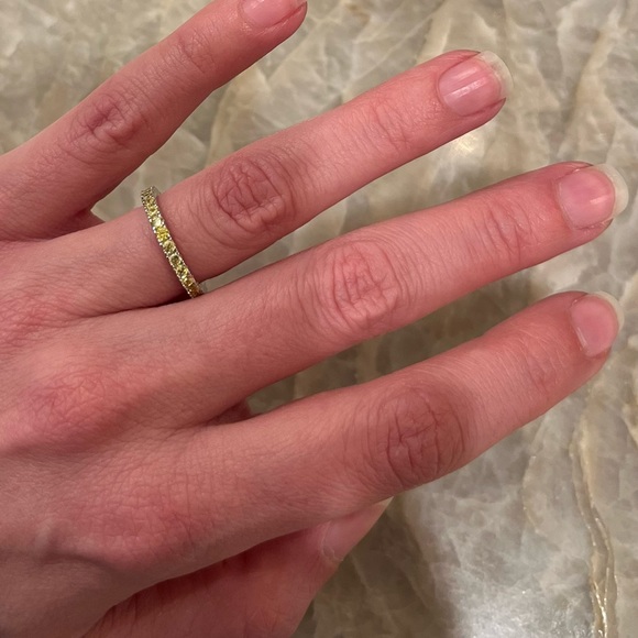 Suzy Levian Sterling Silver Yellow CZ Eternity Band Ring Size 5 NWT - Picture 5 of 7